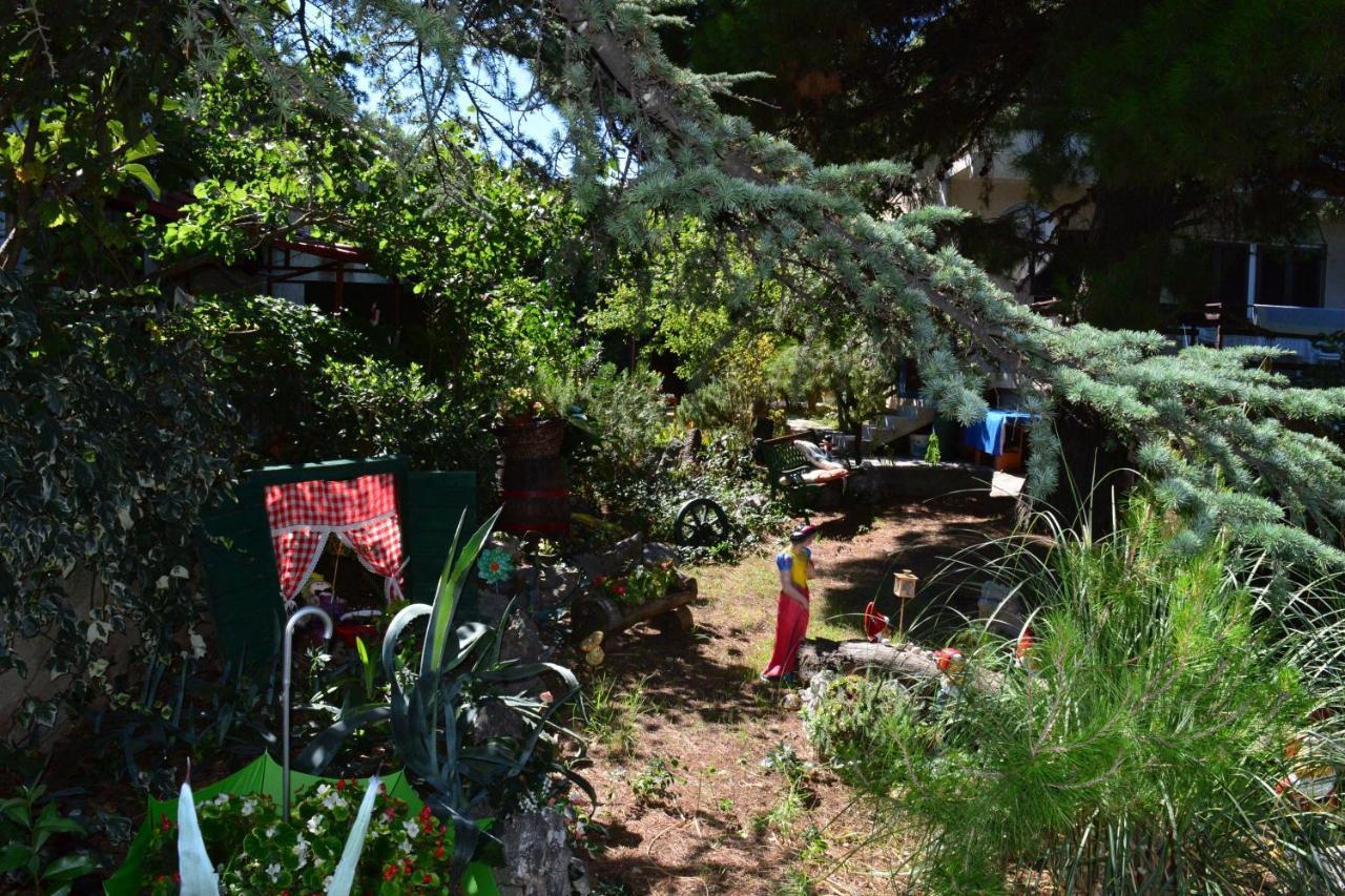 Holiday House Neno Grebastica Exterior photo